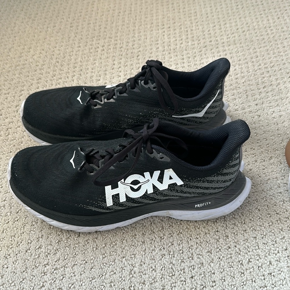 Women’s Hoka Mach 5 Black size 9.5